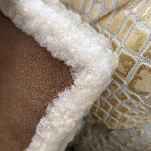Telfar x UGG Medium Shearling Shopper - Picture 10 of 15